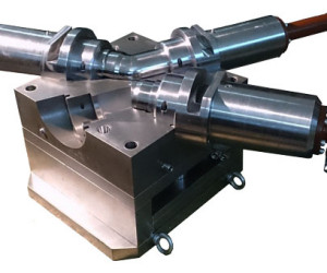 Forma dwugniazdowa na  kolanko